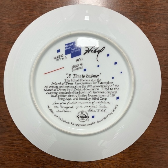 Collectible The Edna Hibel Decorative Plate “A Time to Embrace” 1990 - Picture 2 of 9
